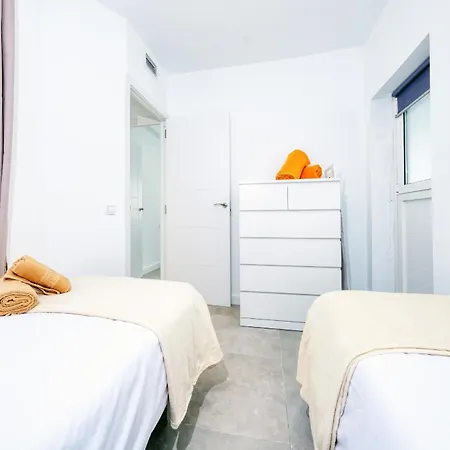 Puerto Diamante 2 - 100m To The By Lanzarote Apartman